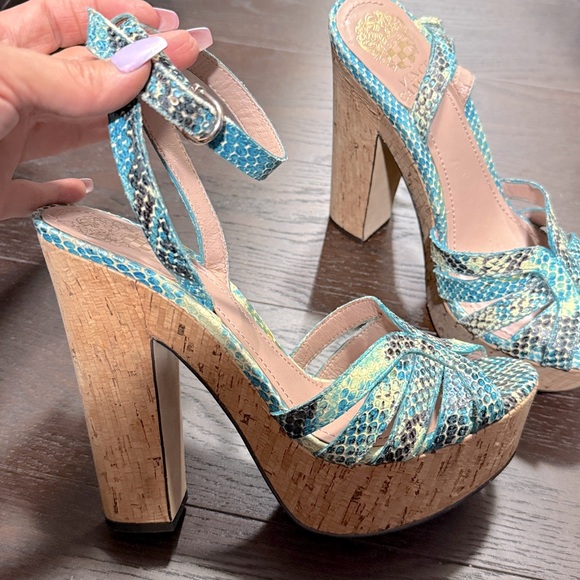 Vince Camuto teal green platform chunky heels leather upper - Picture 1 of 7
